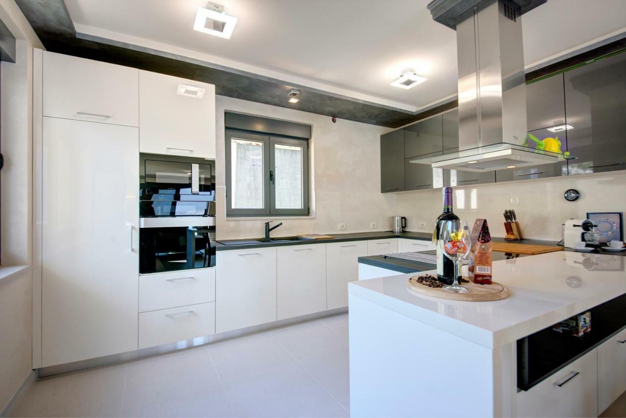 Bajova Kula Luxury Residences Kotor Kültér fotó